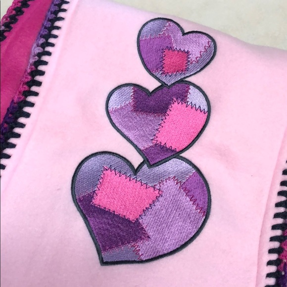 Patchwork Hearts Scarf ❤️ - Picture 2 of 4